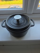 Cast Iron Pot With Lid