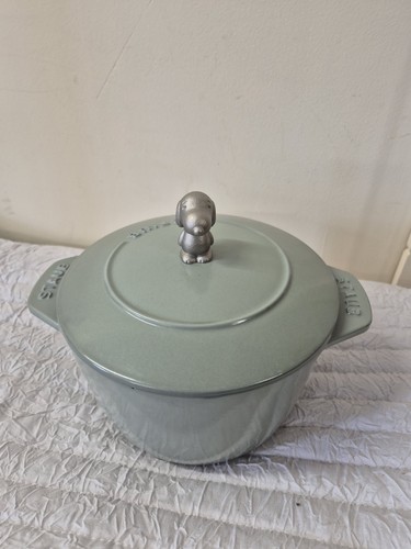 Staub cocotte round - round, iron
