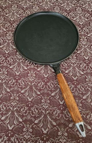 Staub cast iron crepe - staub,